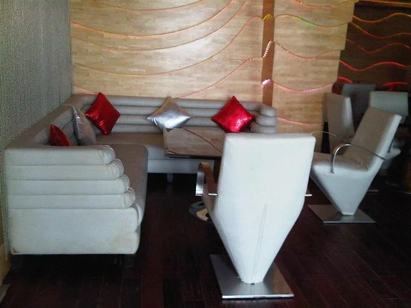 Taurus Sarovar Portico New Delhi Hotel